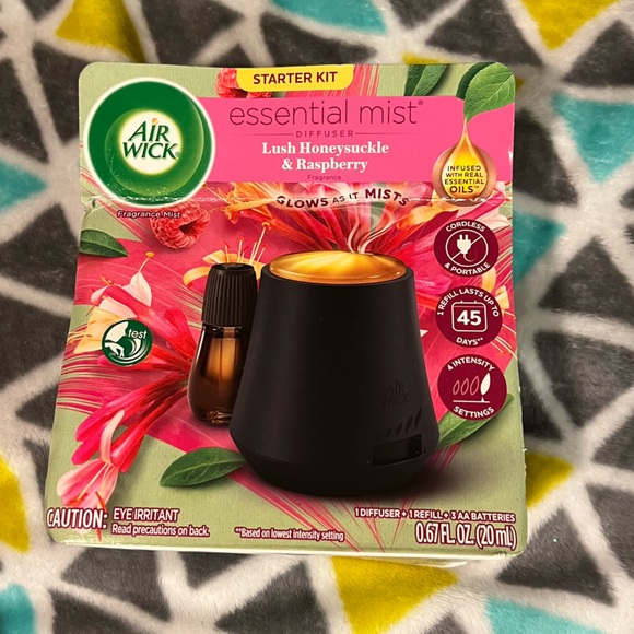 Lush Honeysuckle & Raspberry air wick essentials diffuser - Picture 1 of 3